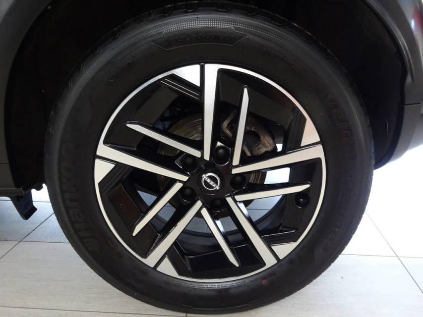 Fahrzeugabbildung Nissan Juke  1.0 DIG-T  N-Connecta  Navi