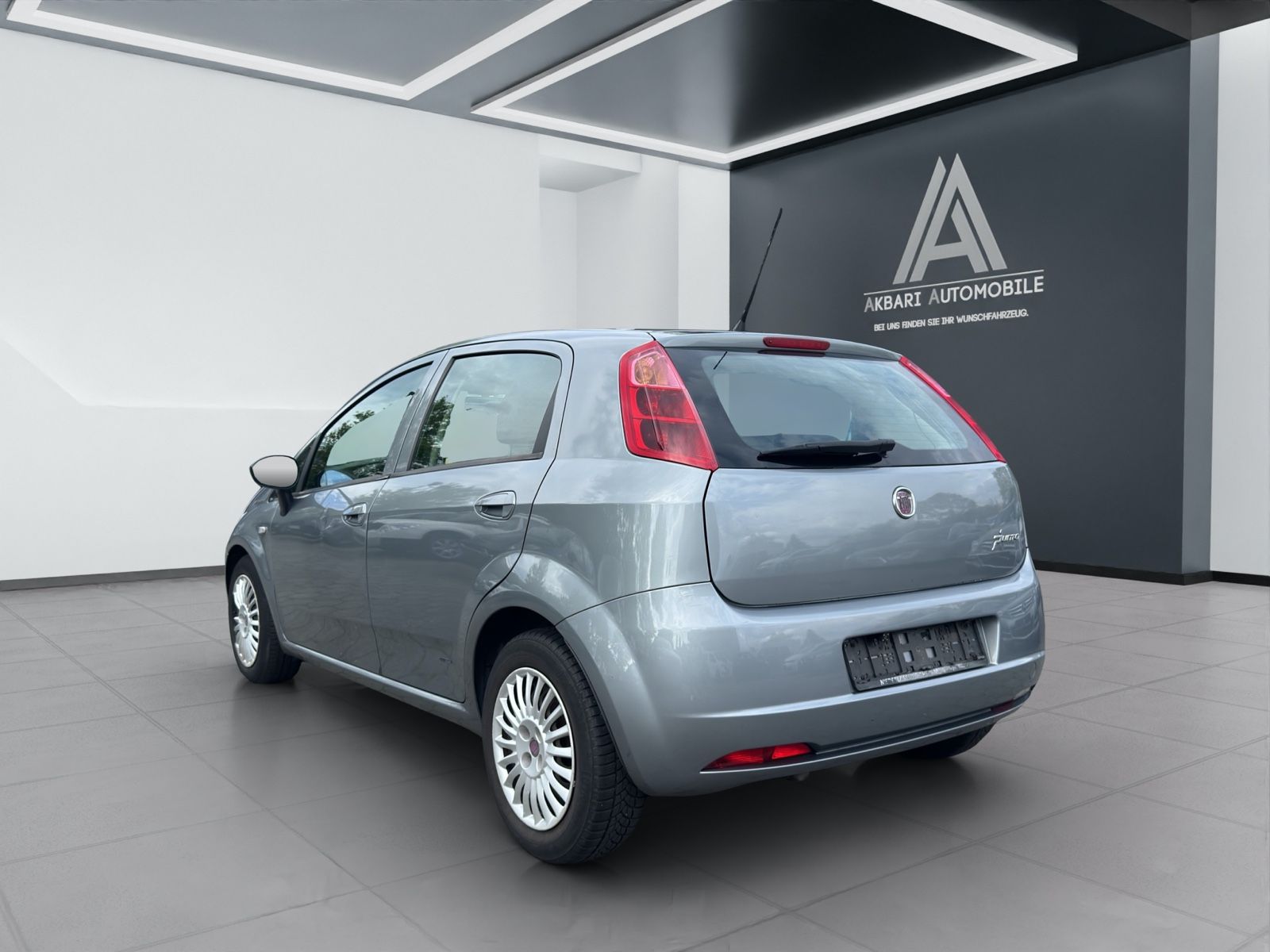 Fahrzeugabbildung Fiat Grande Punto 1.4*77PS*TÜV*Neu*Klimaanlage*