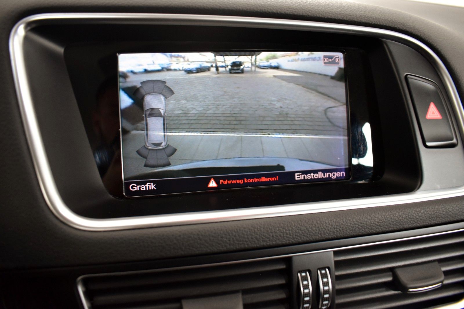 Fahrzeugabbildung Audi Q5 2.0 TFSI  quattro Navi,Xenon,Panorama,Kamera