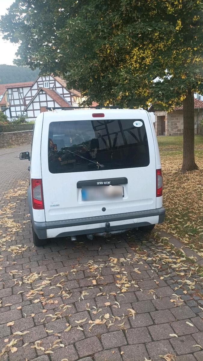 Ford Kastenwagen zum Campen und Arbeiten
