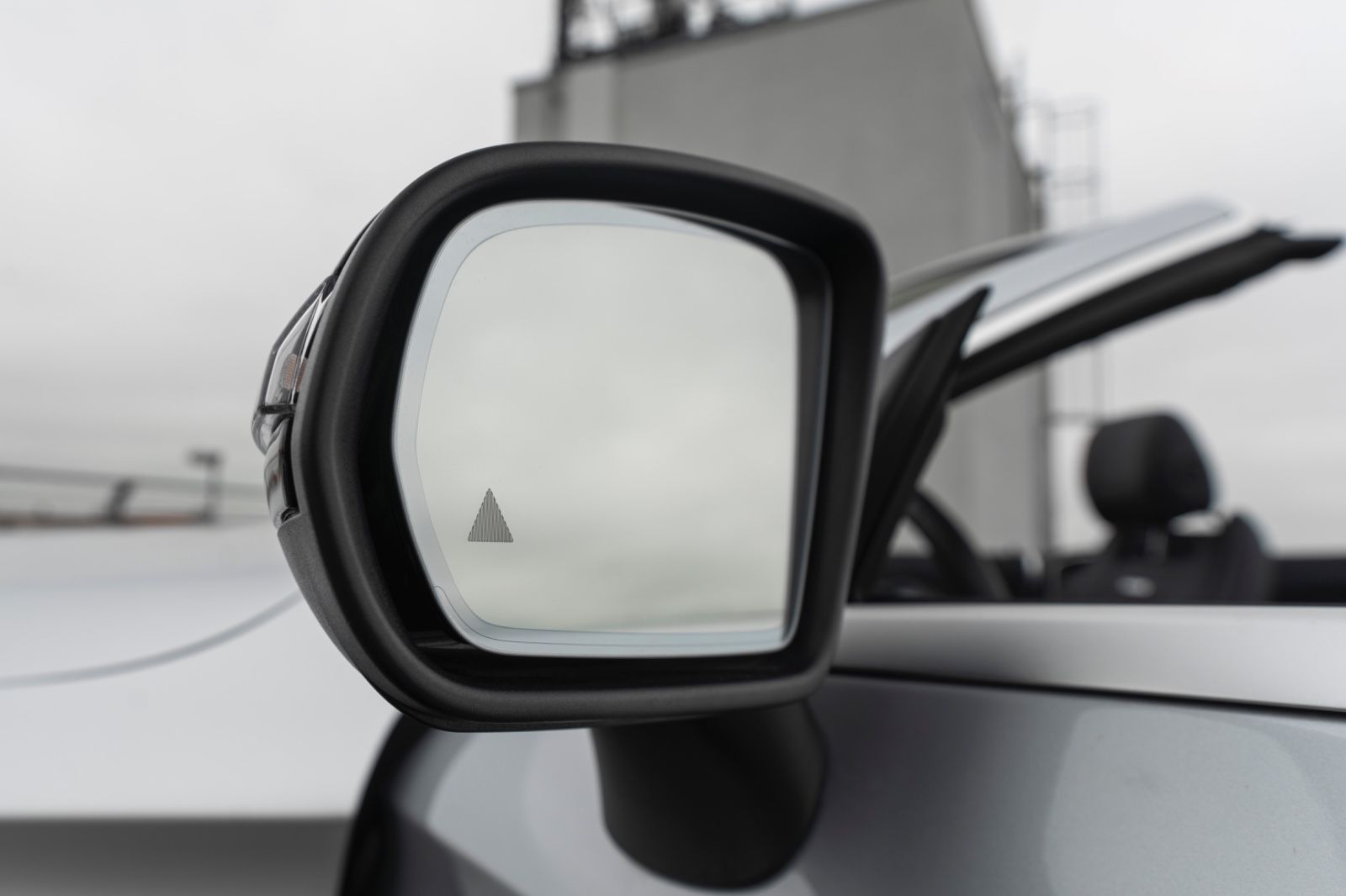 Fahrzeugabbildung Mercedes-Benz C 63 AMG  Cabrio Multibeam  360 Kam  Burmester