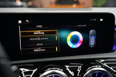 MERCEDES-BENZ A 250e AMG*AMBIENTE*CAM*LED*NAVI*BUSINESS-PAKET*