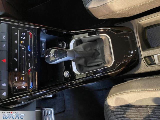 T-Roc 1.5 TSI DSG R-Line NAVI AHK BLACK