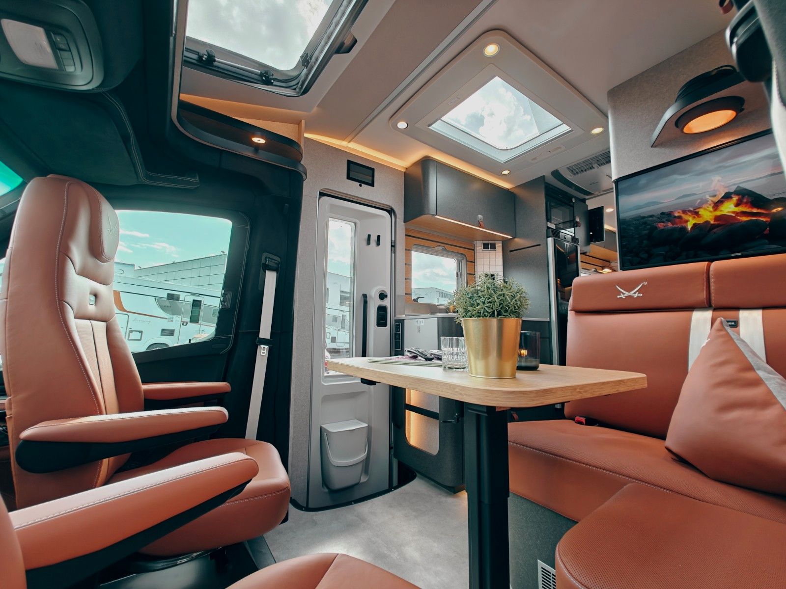 Fahrzeugabbildung HYMER / ERIBA / HYMERCAR ML-T 580 4x4² RSX - SANSIBAR® LTD.