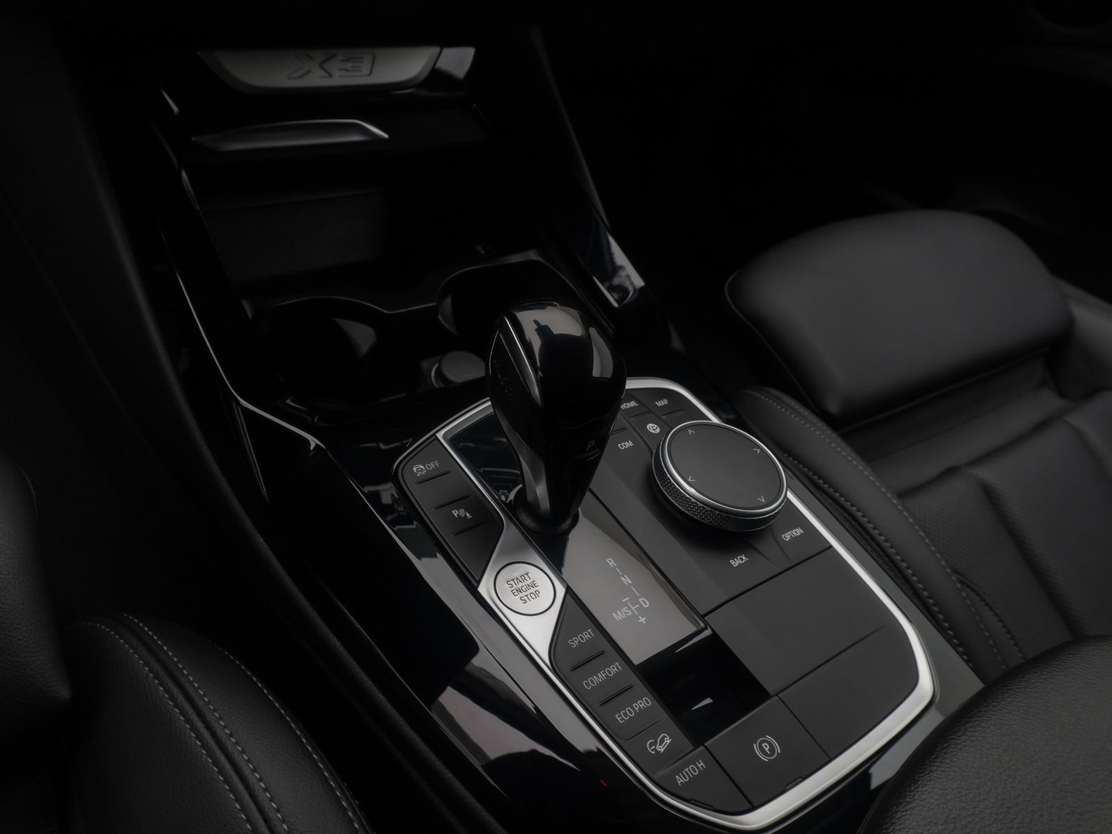 Fahrzeugabbildung BMW X3 xD20d Kamera DAB Cockpit+ Komfort Sportsitz