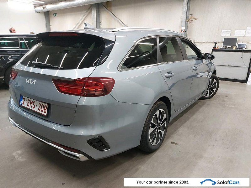 Kia cee'd Sporty Wagon 1.6 GDI PHEV GT LED Virtual  imagem 2