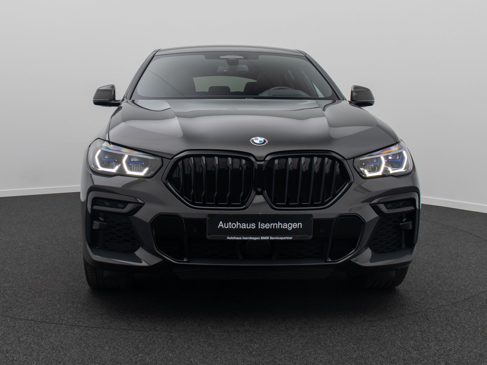 Fahrzeugabbildung BMW X6 M50i 360° B&W SkyLounge Individual Mega-Voll