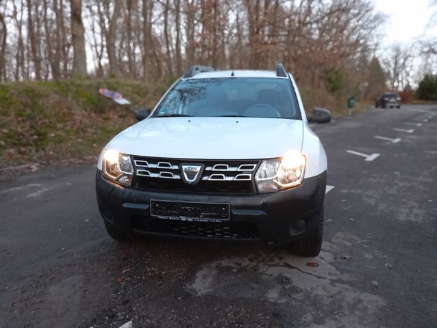 Dacia Duster 1.5 dCi 90, AHK, Klima, 8- Fach