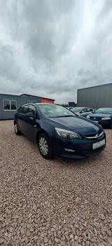 Opel Astra J Sports Tourer Edition - Opel Astra mit Diesel-Antrieb: J