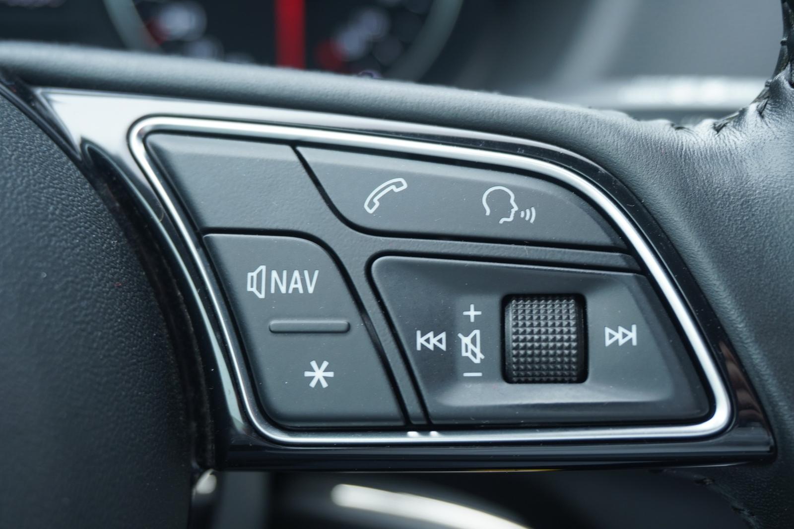 Audi Q2 1.0 TFSI sport ultra Navi LED Tempomat PDC