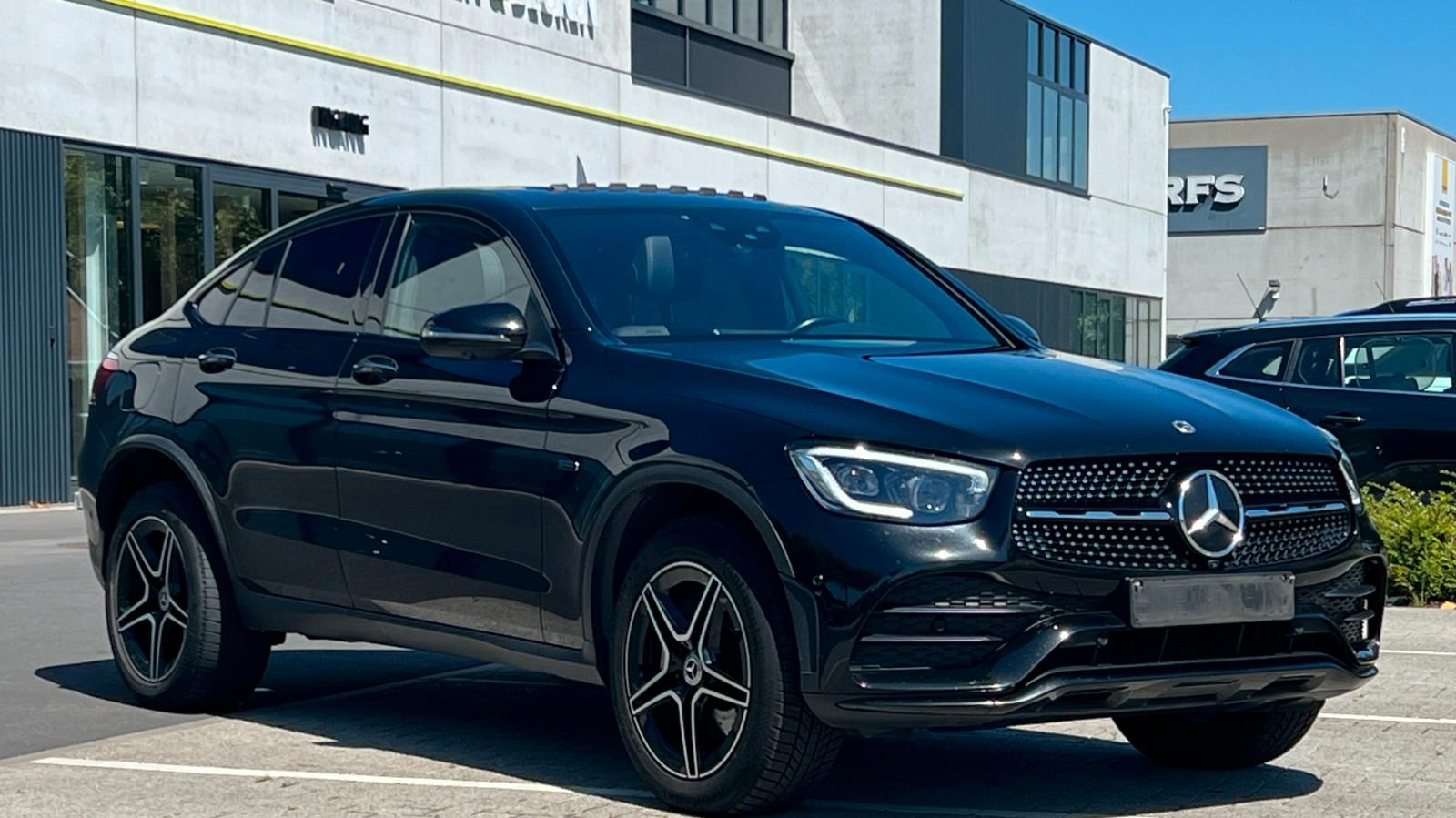 Mercedes-Benz GLC 300 Coupe GLC 300 de AMG 4Matic PANO 30.000+