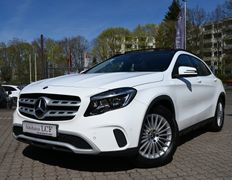 MERCEDES-BENZ GLA 200 d CDI Navi PDC Kamera Sitzhz. PanoramaSD MERCEDES-BENZ GLA 200 d CDI Navi PDC Kamera Sitzhz. PanoramaSD