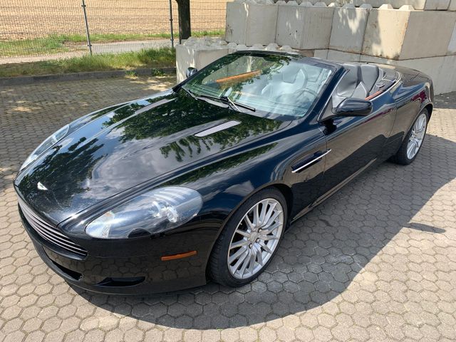 Aston Martin DB9 Volante 5.9