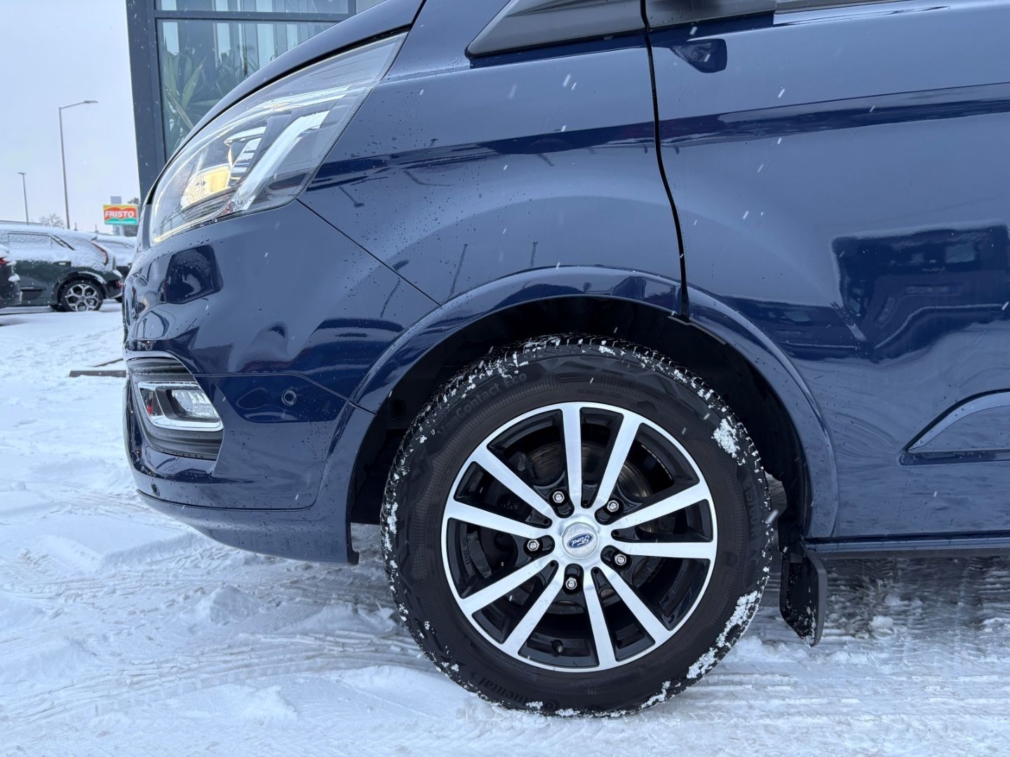 Fahrzeugabbildung Ford Tourneo Custom Kombi 320 L2 Titanium X TotWinkAs