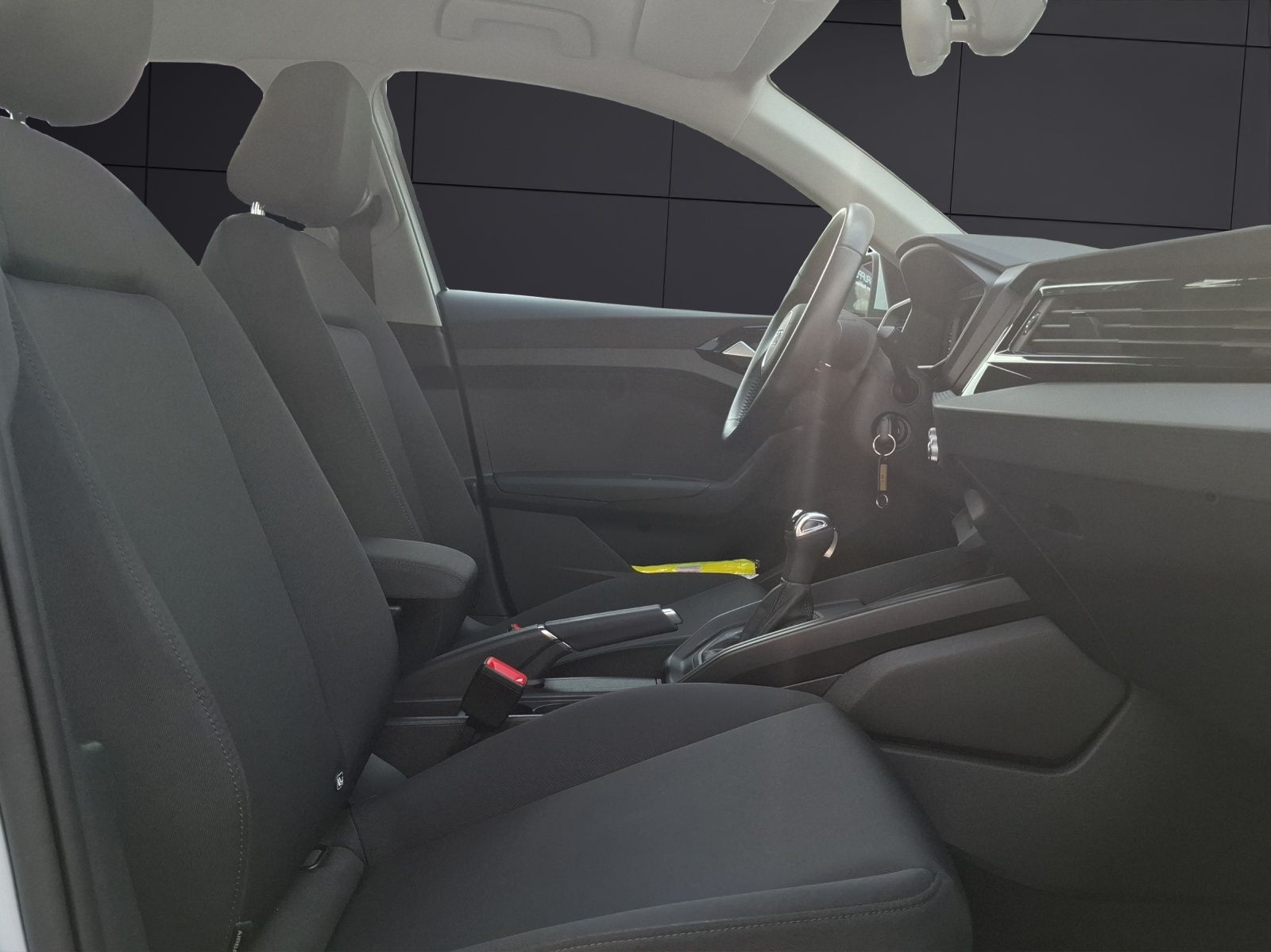 Fahrzeugabbildung Audi A1 Sportback 30 TFSI S-tronic LED Navi AVC GRA P