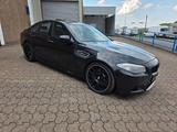 BMW M5 Baureihe M5 Lim. Individual Head up - BMW M5 in Duisburg