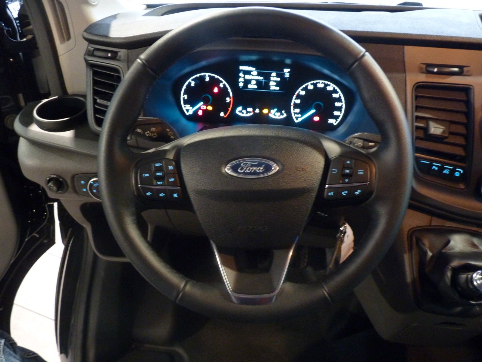Fahrzeugabbildung Ford Transit Kasten 350 L2 Trend Navigation