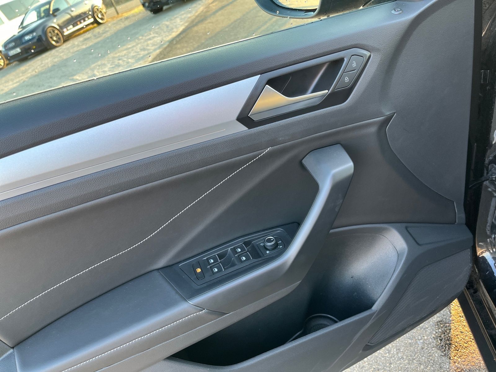 Volkswagen T-Roc - Bild 14