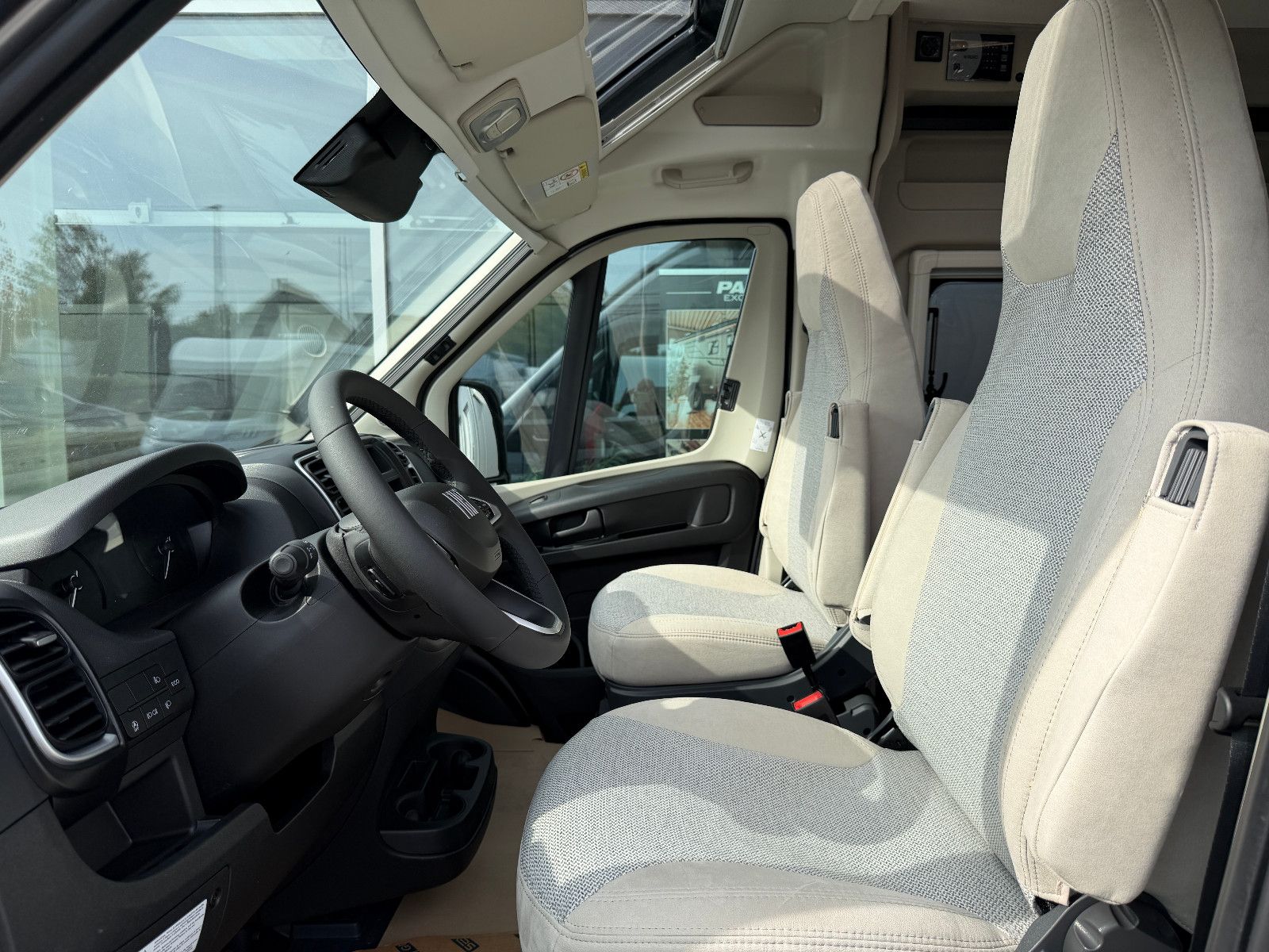 Fahrzeugabbildung Carado Pro+ CV640 - Modell 2027