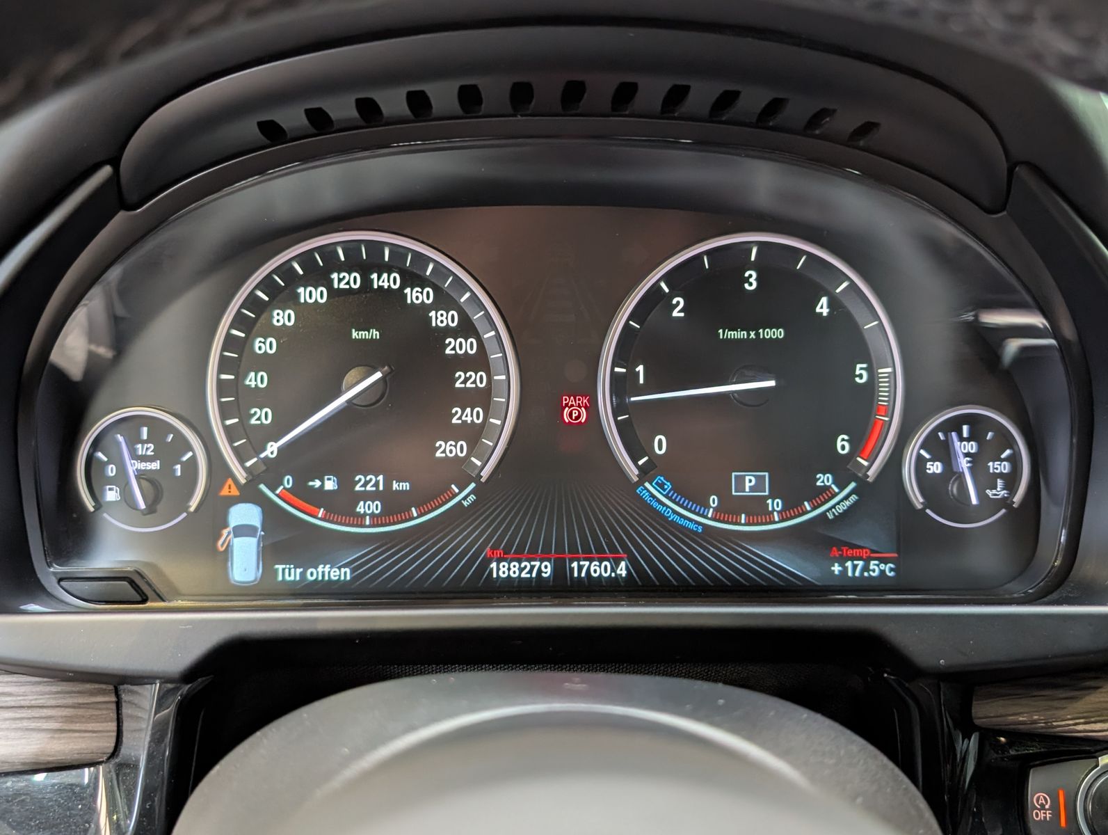 Fahrzeugabbildung BMW X5 xD 30d M-Sport HUD Pano H&K Komfortsi AHK 20"