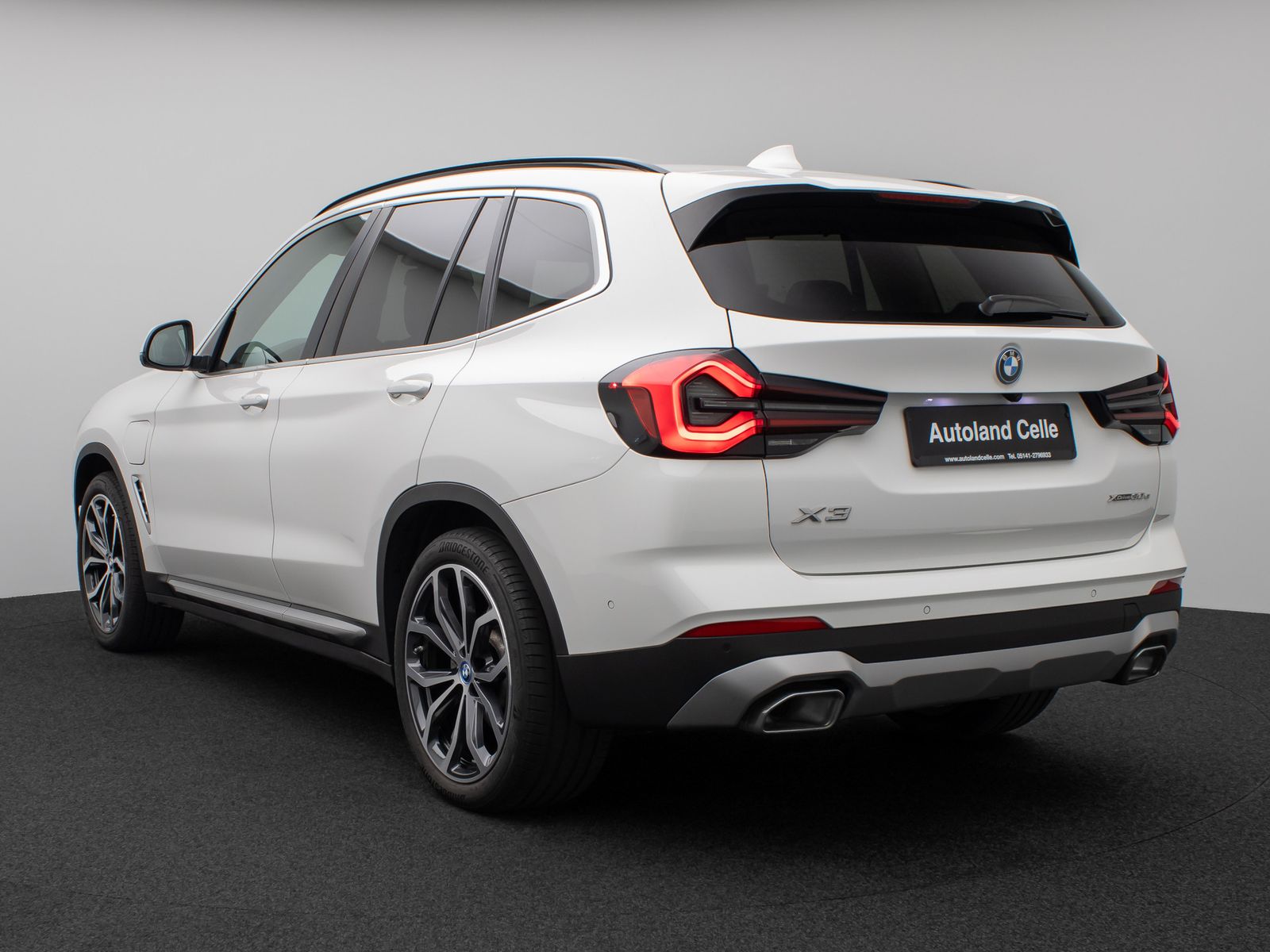 Fahrzeugabbildung BMW X3 xD30e Panorama 360°HUD DAB H/K Komfort 20Zoll