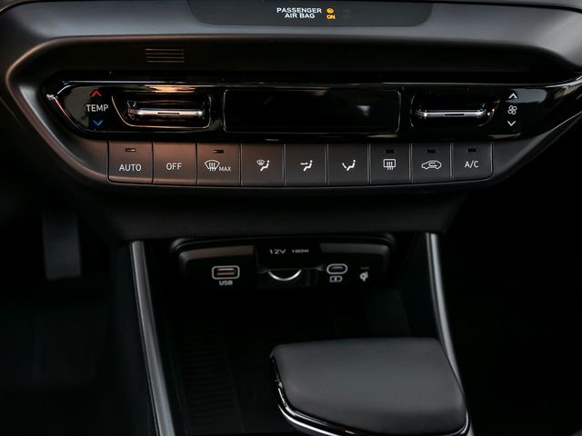 Hyundai i20 1.0 Prime Kamera Navi BOSE Spurhalteassi.