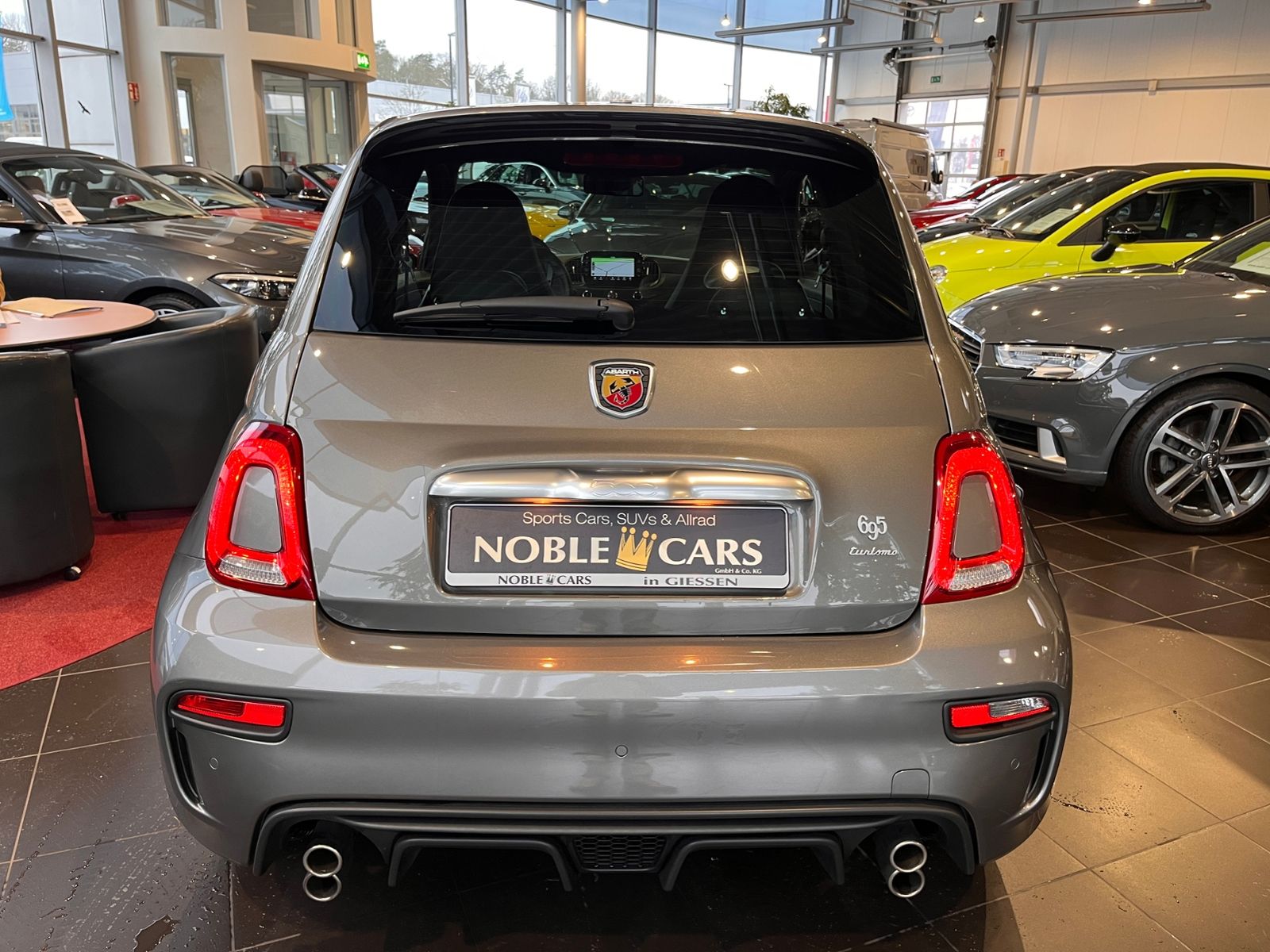 Fahrzeugabbildung Abarth 695 Turismo KLIMA NAVI LEDER ALU