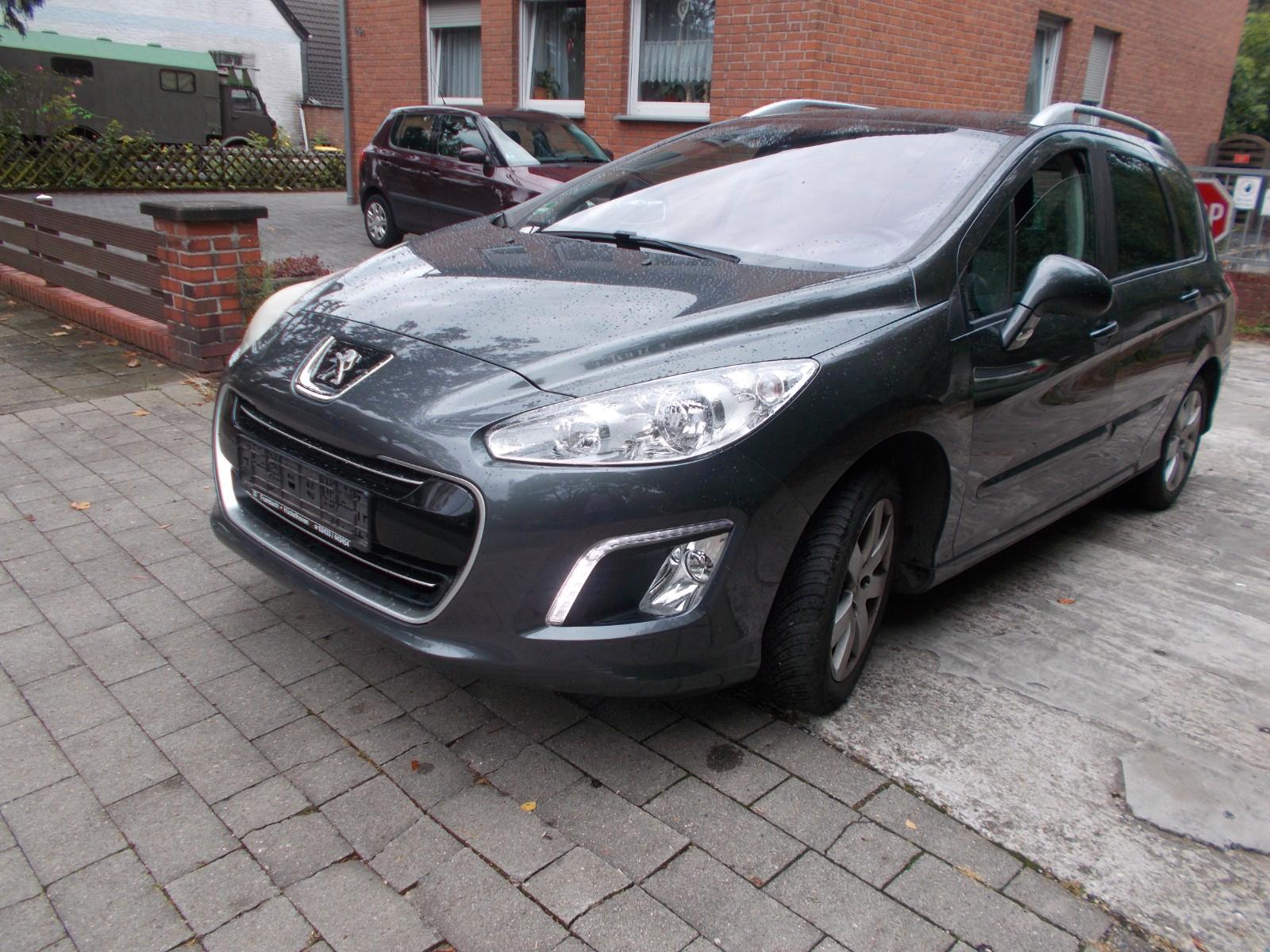 Peugeot 308 2012 — photo 12