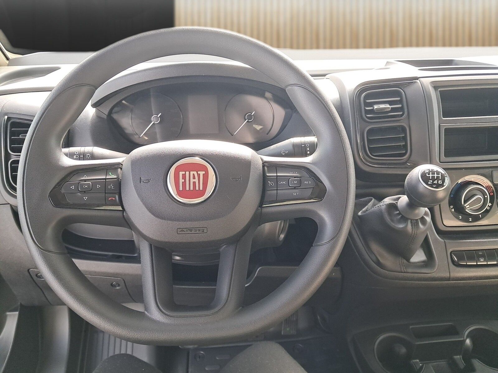 Fahrzeugabbildung Forster I FI745EF 10160 EUR Sondernachlass