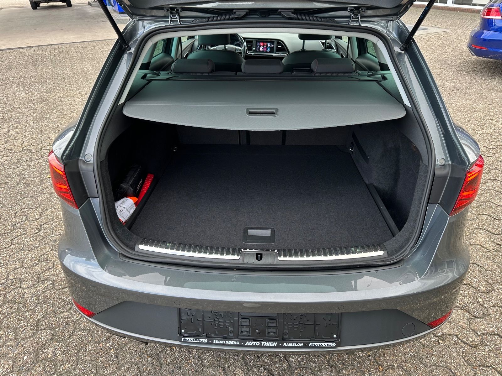 Fahrzeugabbildung SEAT Leon ST 1.4 TSI ACT FR LED/GRA/SHZG/EPH