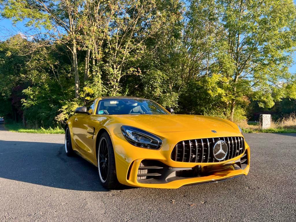 Mercedes-Benz AMG GT R Coupe