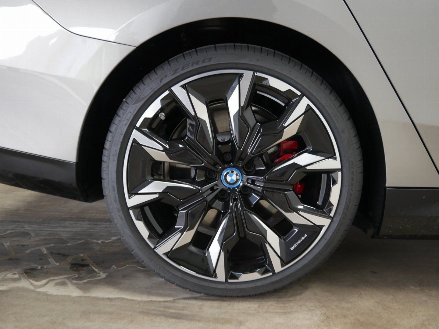 Fahrzeugabbildung BMW i5 M60 xDrive M Sportpaket pro, Sitzbelüftung vo