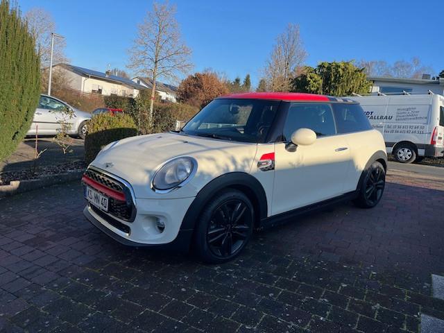 MINI One Red Pepper Premium m. JCW Ausstattung