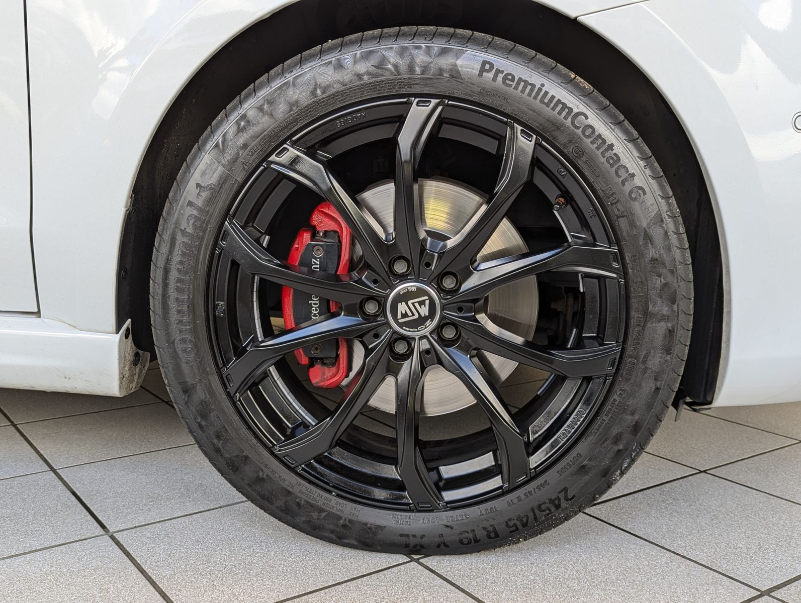 MERCEDES-BENZ V 250 d AMG EDITION lang Pano LED Kamera - Image 9