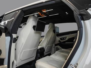 2018 Lamborghini URUS — миниатюра 24