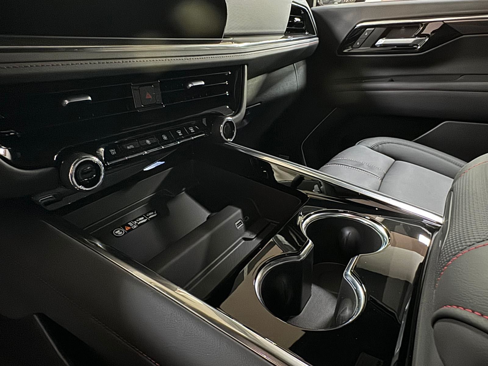 Fahrzeugabbildung Chevrolet 2026 TAHOE 6.2 ECOTEC RST 4x4-22"-NAV