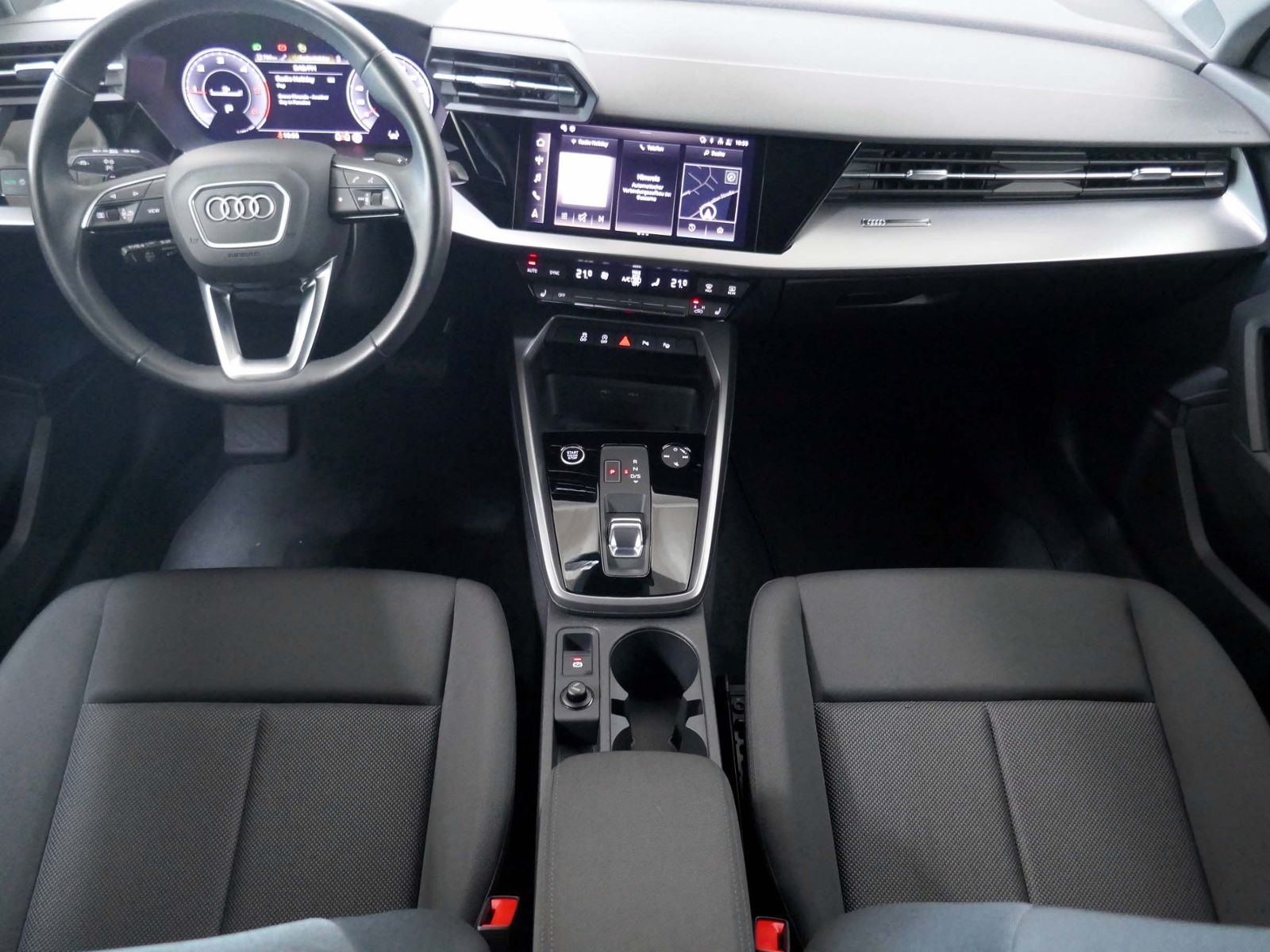 Fahrzeugabbildung Audi A3 35 Spb. advanced 2.0 TDI | LED RFK Navi