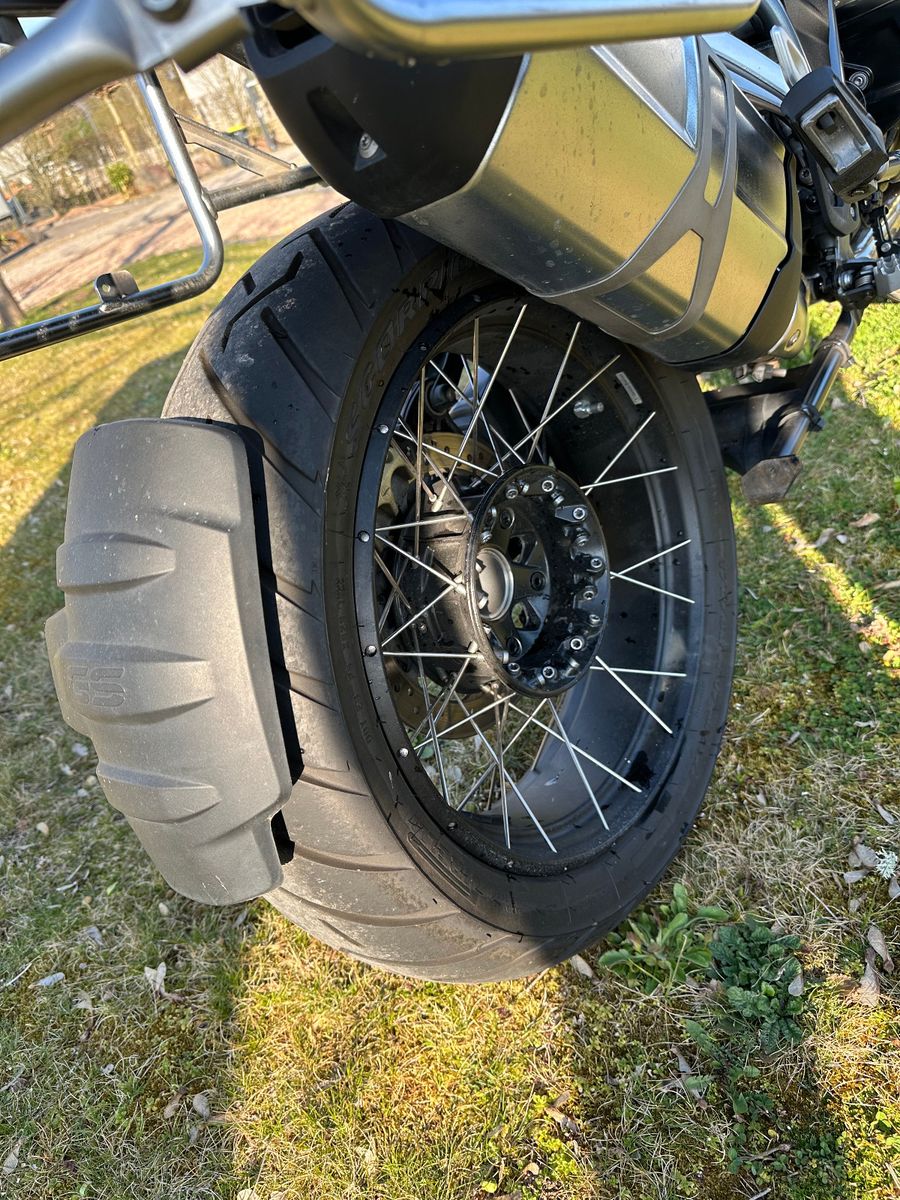 Fahrzeugabbildung BMW R1250 GS Adventure