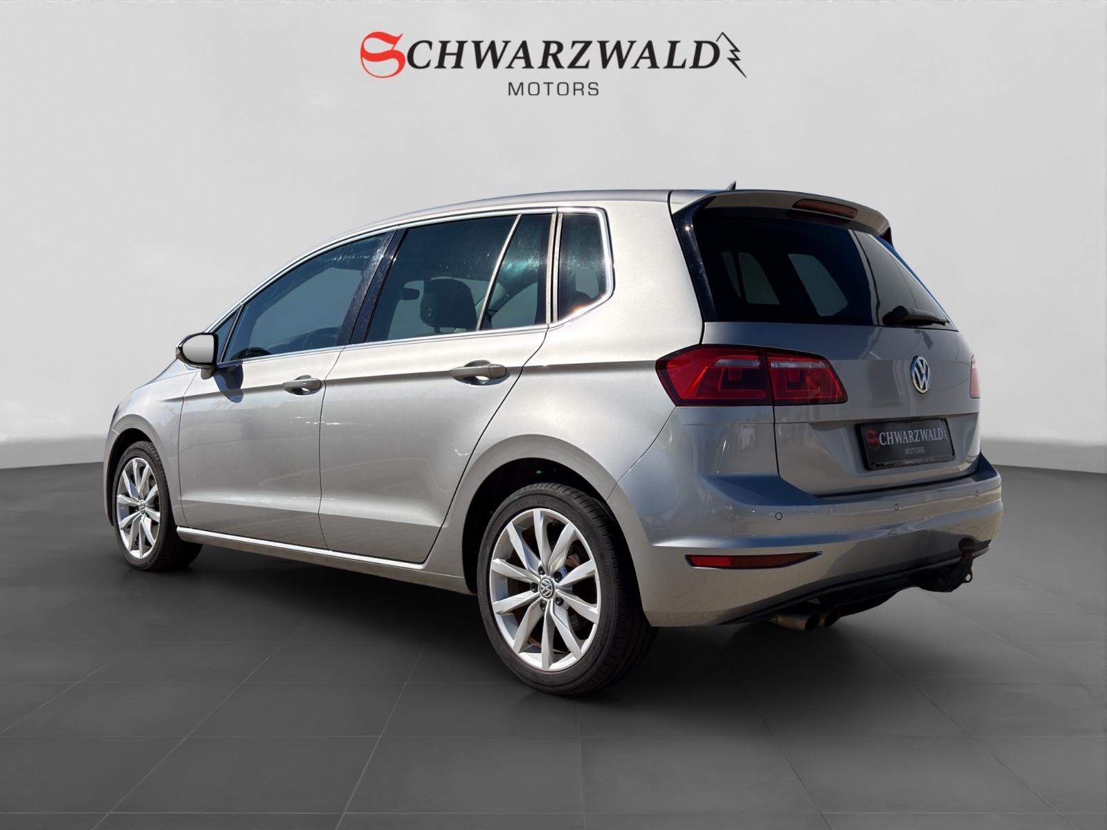 Volkswagen Golf VII Sportsvan Highline Kamera Ahk Navig.