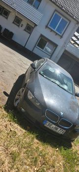 BMW E93 335I - BMW 335 aus 2009: Cabrio, 335i