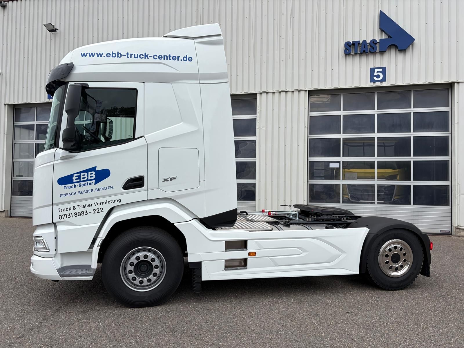 Fahrzeugabbildung DAF XF 480 FT inkl. Kipp-Schubbodenhydraulik