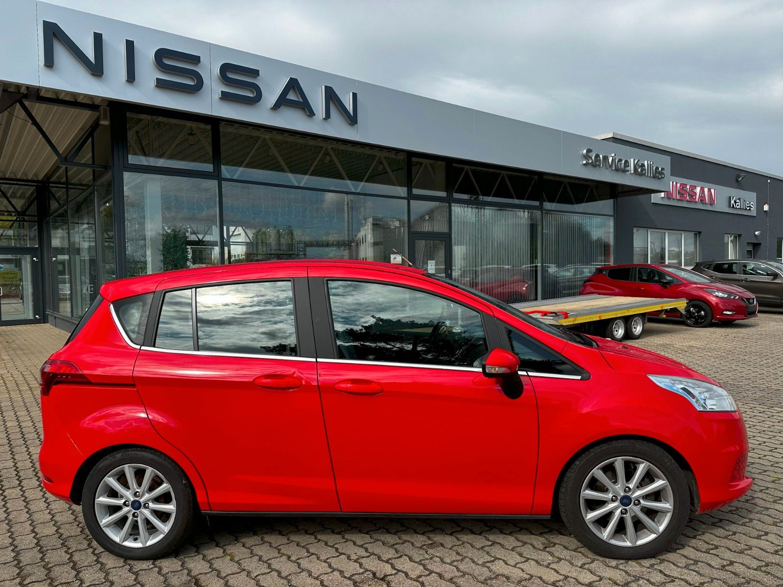 Fahrzeugabbildung Ford B-Max B-MAX Titanium
