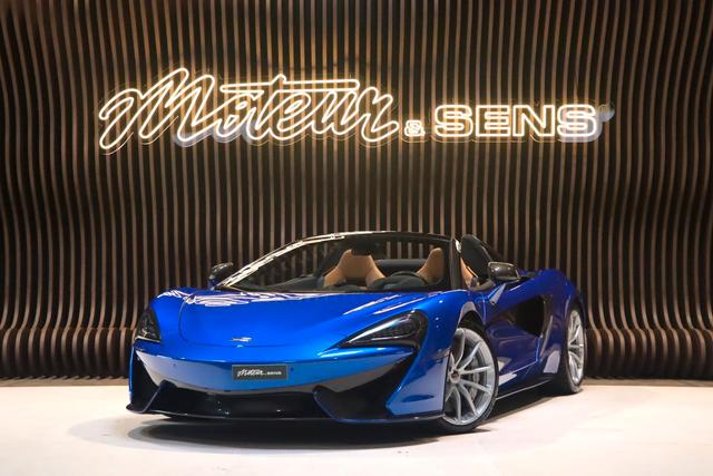 McLaren 570S Spider - Carbon - Lift - B&W - MCL Serviced