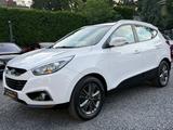 Hyundai ix35 2WD*TÜV*Garantie*Sitzheiz V+H - Hyundai ix35 in Köln