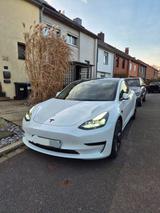 Tesla Model 3 Hinterradantrieb RWD  - Tesla Model 3 in Essen