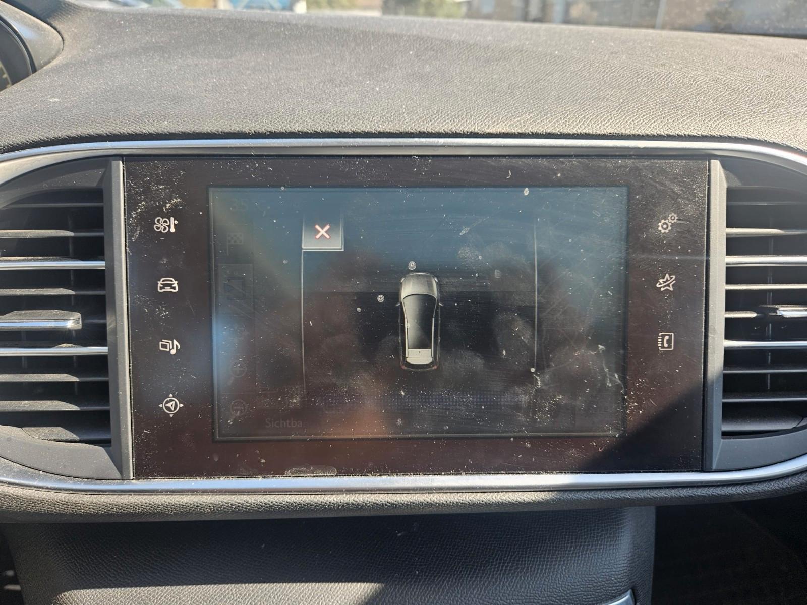 Peugeot 308 2015 — photo 8