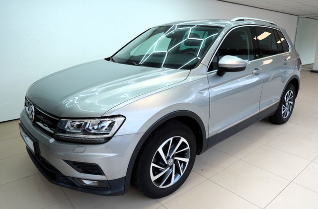 Volkswagen Tiguan Sound *1.Hand*AHK*Panorama*Navi*