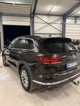 Volkswagen Touareg 3.0 V6 TDI 210kW 4MOTION Tiptronic - - Volkswagen Touareg: 2.0