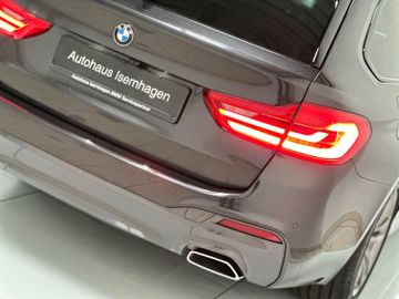 Fahrzeugabbildung BMW 530i M Sport SAG Kamera H/K NavPro AHK Alarm HUD