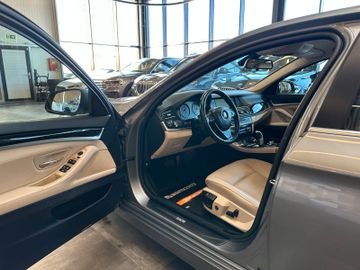 MYAUTOCENTER – Gebraucht- und Jahreswagen mit Werkstattservice in Pfaffenhofen BMW 520 d *BiXenon*Leder Dakota*Navi*PDC